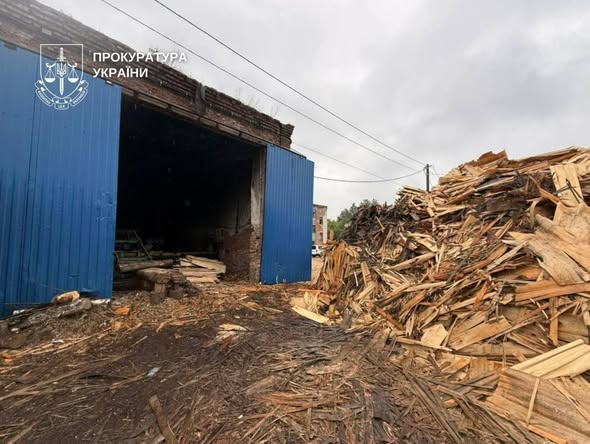 4 5Банер Інформаційний матеріал Держпраці У Києві викрили чотирьох осіб які організували ому рабстві